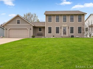 7663 Golf View Ct SW, Jenison, MI 49428