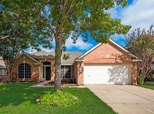 2717 Hollow Ridge Dr, Denton, TX 76210