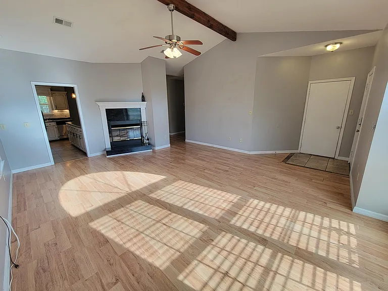 2225 Prytania Cir — Photo 4