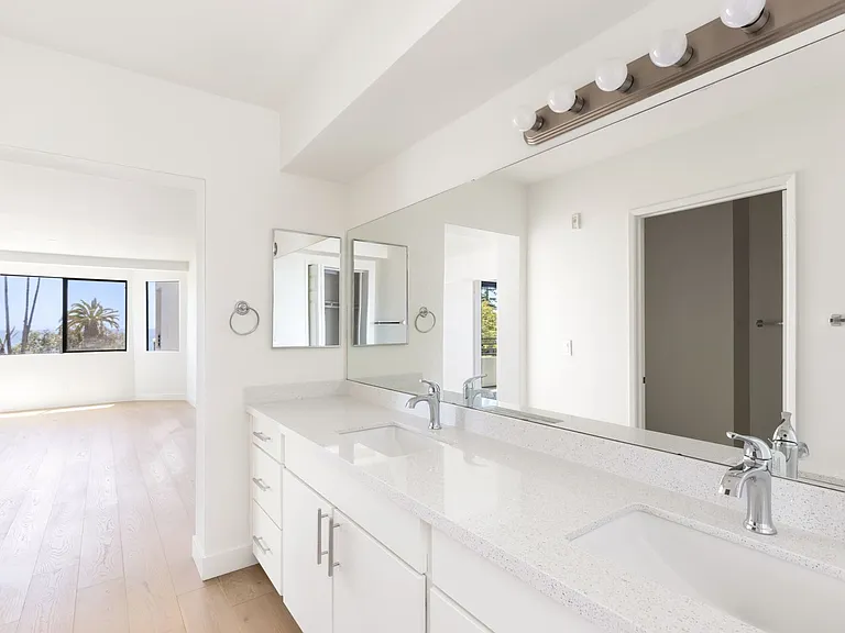 311 Ocean Ave #203 — Photo 10