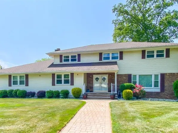 933 Ellis Pkwy, Edison, NJ 08820