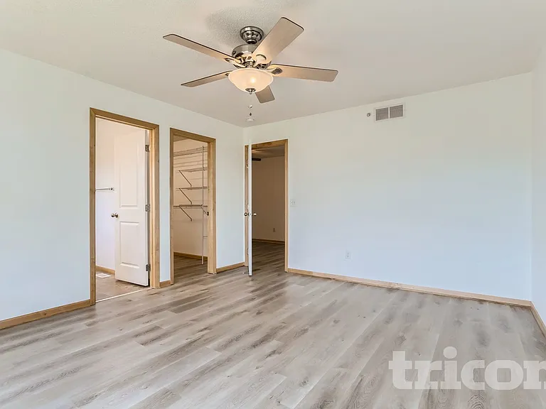 15311 Louisiana Ave — Photo 8