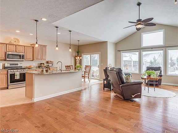 3rd image of 1010 Roy Marsh Dr