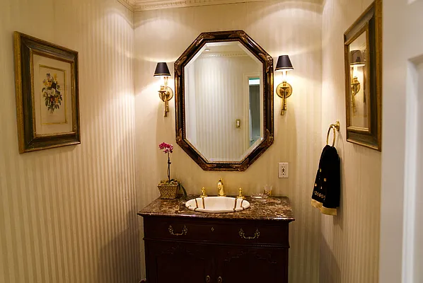 Sold by Compass | media 5