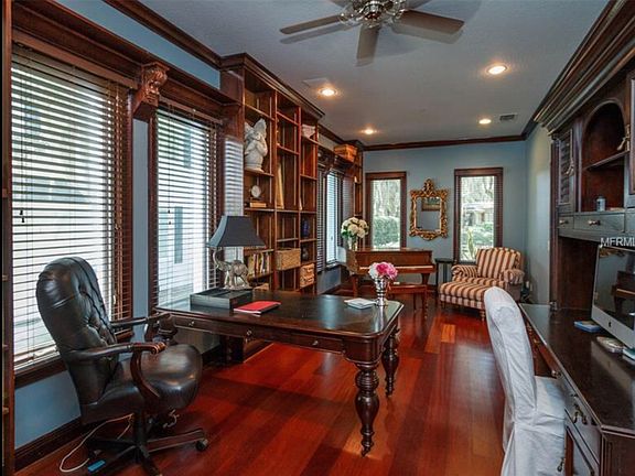 2nd image of 2080 Lake Dr