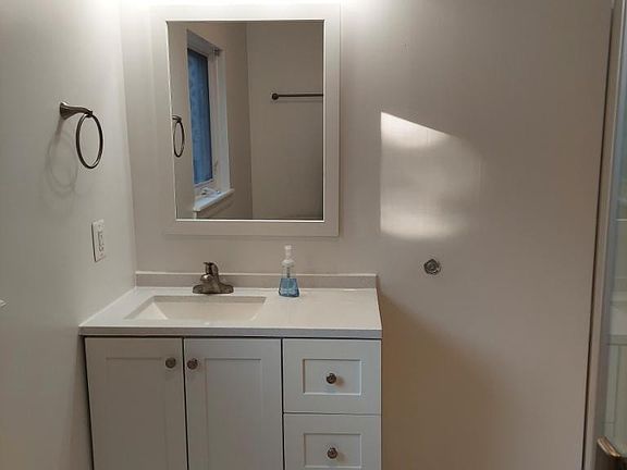 2nd image of 4710 Rosedale Ave #1