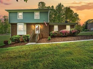 836 Greystone Rd, Asheboro, NC 27203