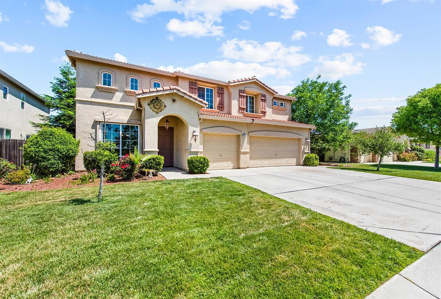 9040 Hunters Creek Way photo 1