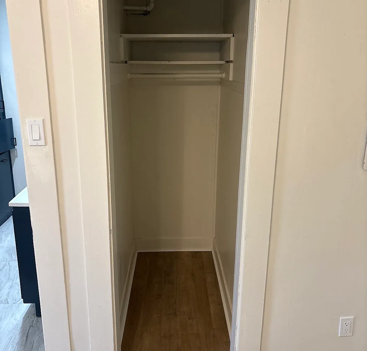 1 bed, 1000 sqft, $1,300 — Photo 1