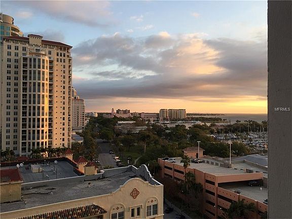 2nd image of 1 Beach Dr SE Unit 1001