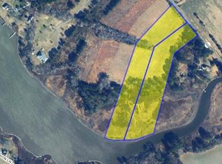 3-4 Mink Farm Rd, Onancock, VA 23417