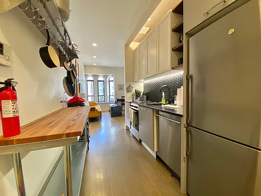 Rented by Simply Brooklyn Realty Inc | media 27