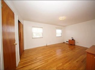 2345 143rd St, Whitestone, NY 11357