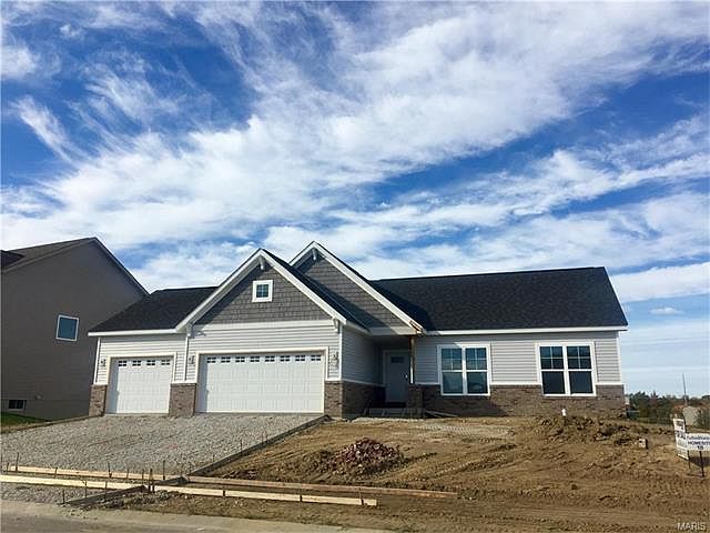 1st image of 252 Peoria Ln