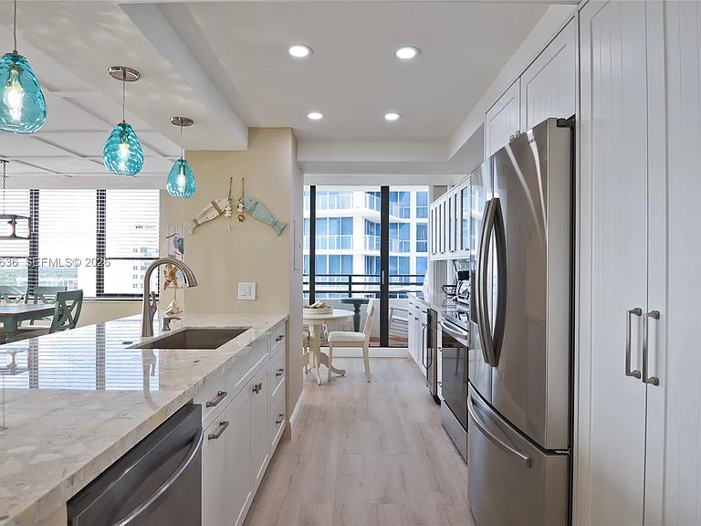 3505 S Ocean Dr #1505 — Photo 2
