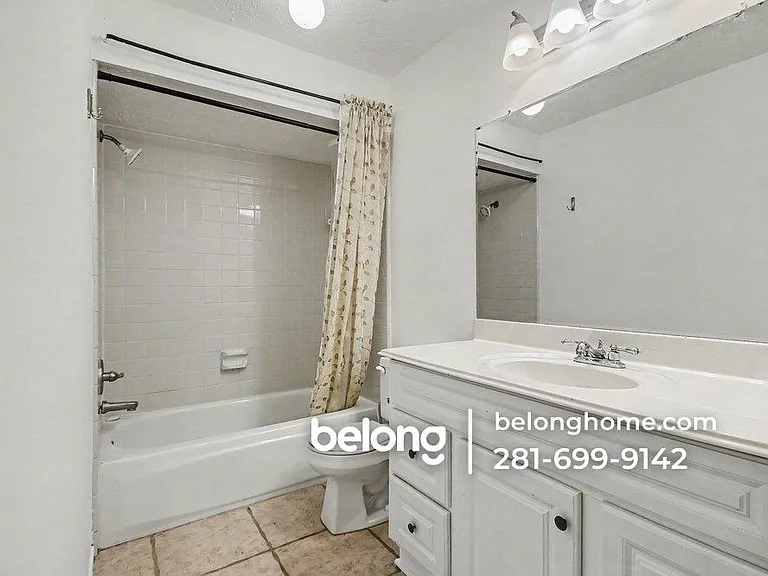 431 N Hampton Ct — Photo 8