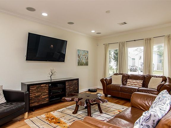 4th image of 1257 Du Barry Ln