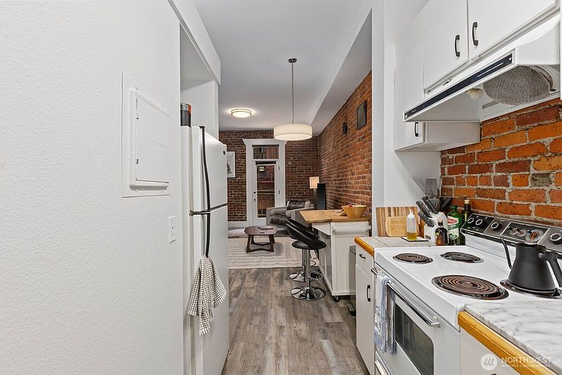 5th image of 312 1st Avenue S #3