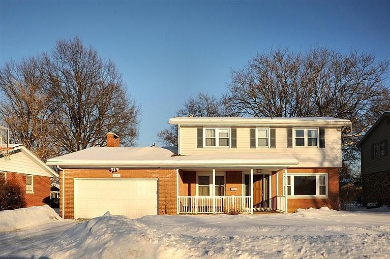 1st image of 2210 Linden Dr