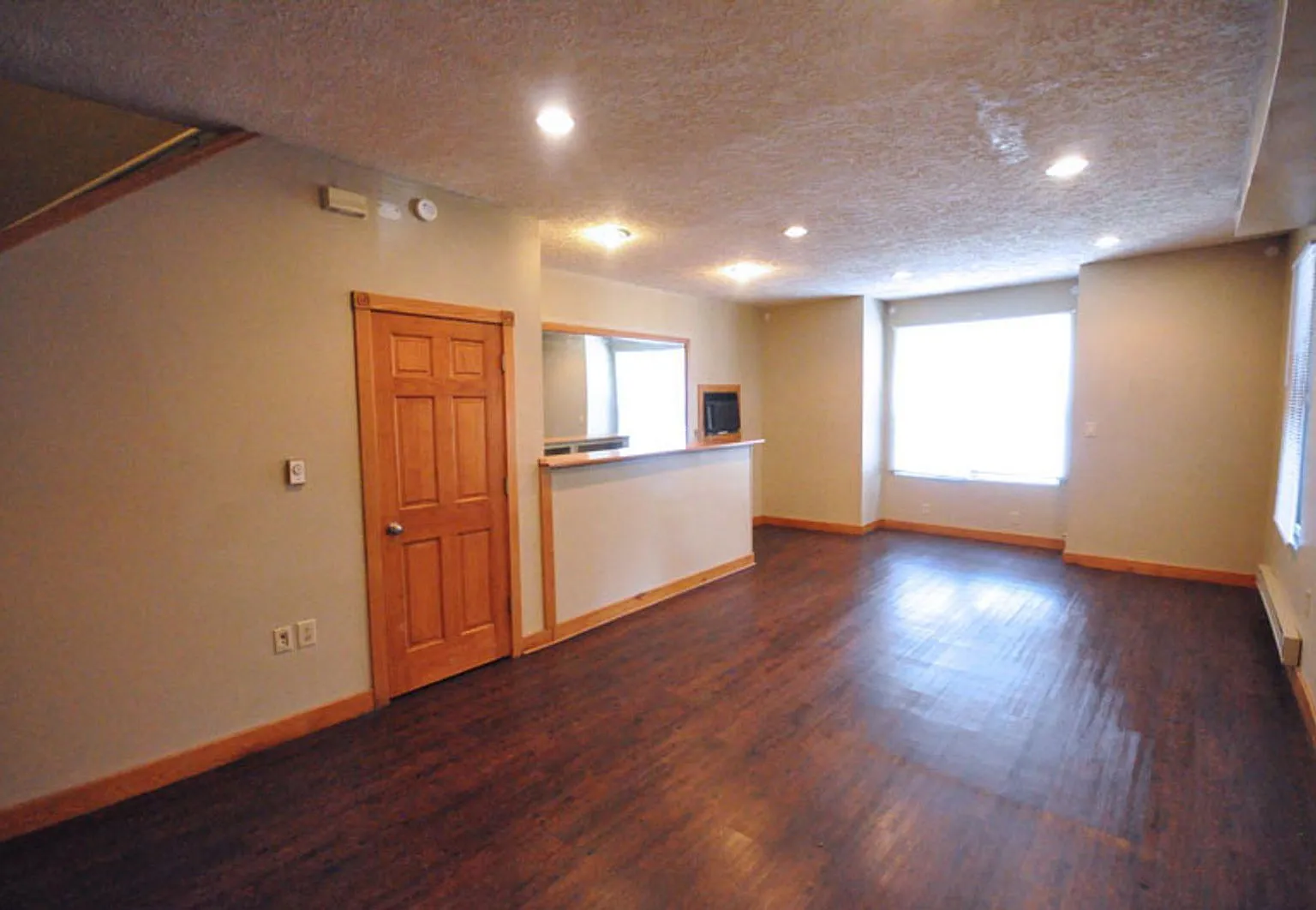 4 bed, 2.0 bath, $2,345 — Photo 3