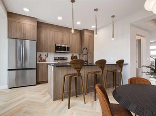 478 W River Ave, Cochrane, AB T4C2C1