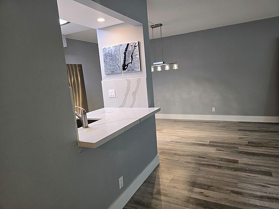 5th image of 1301 River Reach Dr APT 111