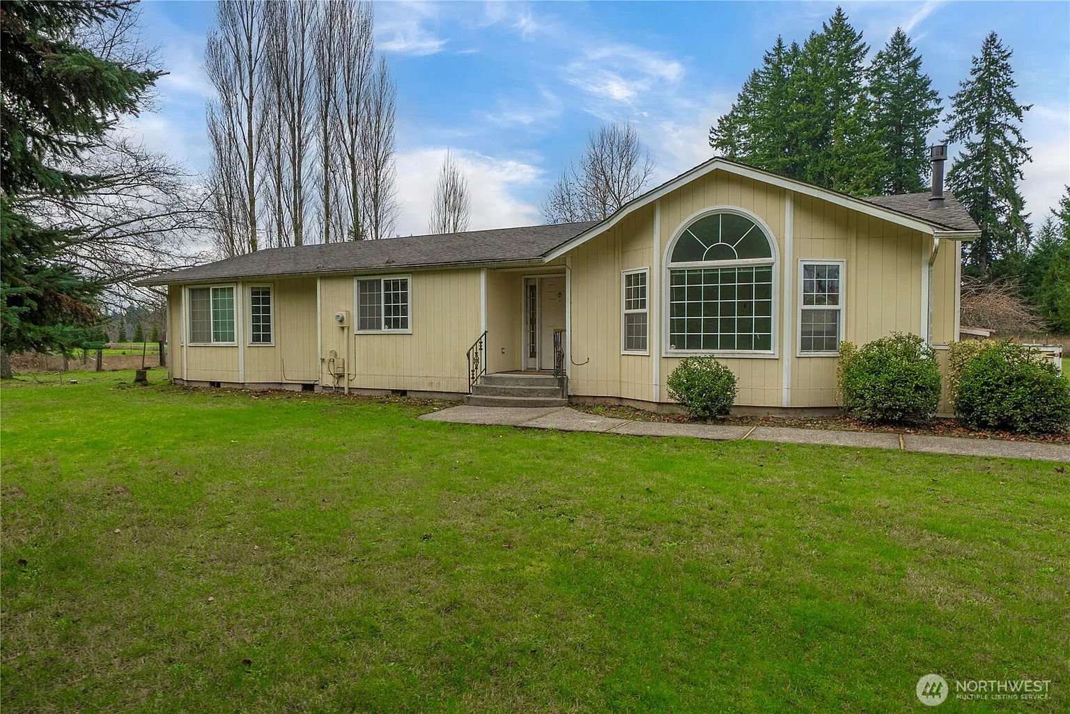 9405 Rich Road SE photo 1