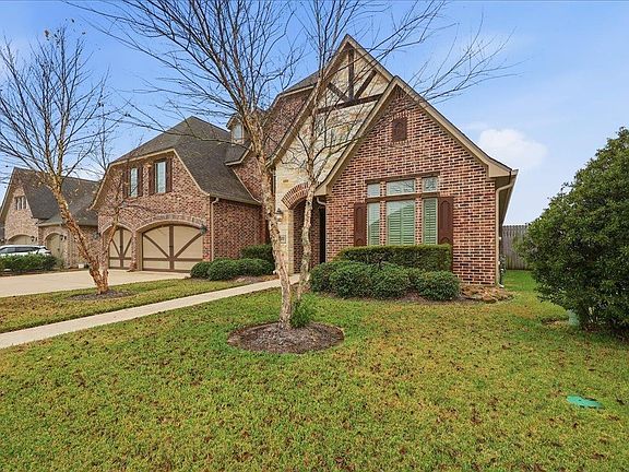 2nd image of 302 Spring Brook Ct