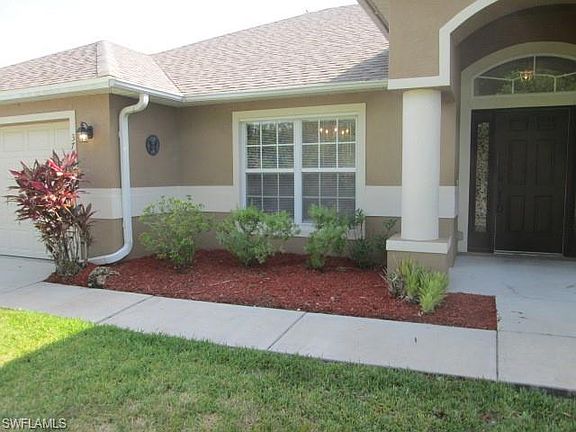2nd image of 3705 NE 11th Pl