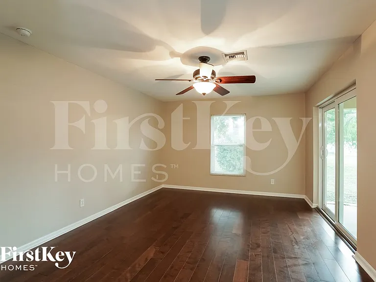 18521 Olive Rd — Photo 8