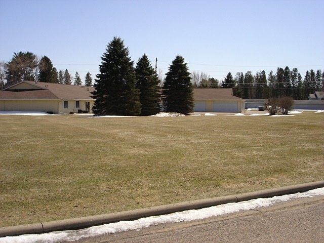 2nd image of 703 W Riverside Ave