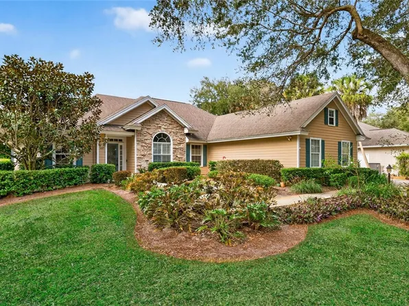 137 SW 38th Ct, Vero Beach, FL 32968