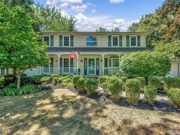 6266 Meadowbrook Dr, Mentor, OH 44060