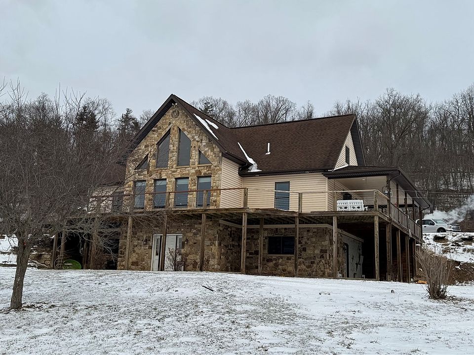 1st image of 382 Mahan Blairsville