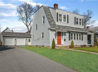 65 Hawthorne Ave, Cranston, RI 02910