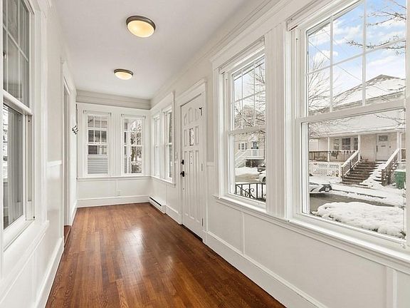 3rd image of 119 Capen St #119