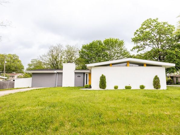 105 Lowell Ct, Shiloh, IL 62269