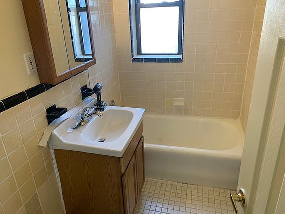5th image of 45-36 39th Pl #F3