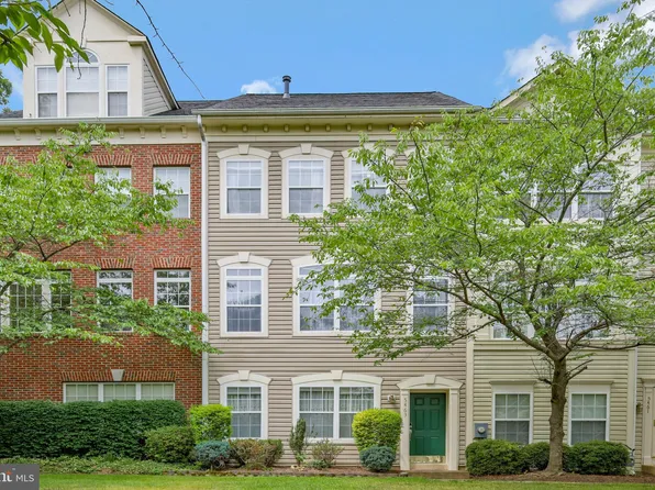 5463 Patuxent Knoll Pl, Alexandria, VA 22312