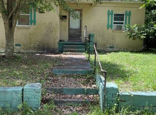 113 N Livingston St, Clinton, SC 29325