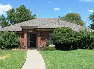 1601 Clydesdale Dr, Lewisville, TX 75067