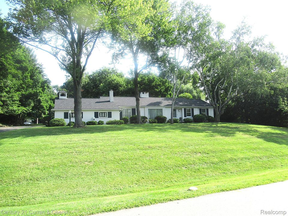 1st image of 2401 E Hammond Lake Dr