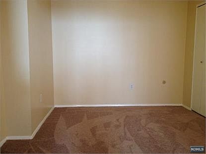 3rd image of 111 Mulberry St