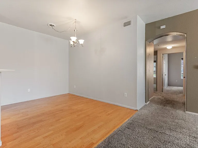 1671 W Canal Cir #212 — Photo 6