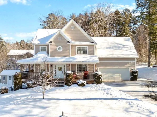 11 Forestridge Dr, Lunenburg, NS B4V 6B6