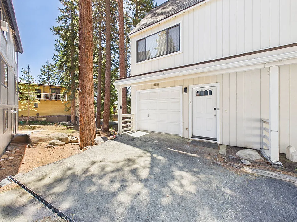 317 Cottonwood Ct