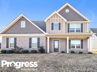 137 McArthur Dr, Locust Grove, GA 30248