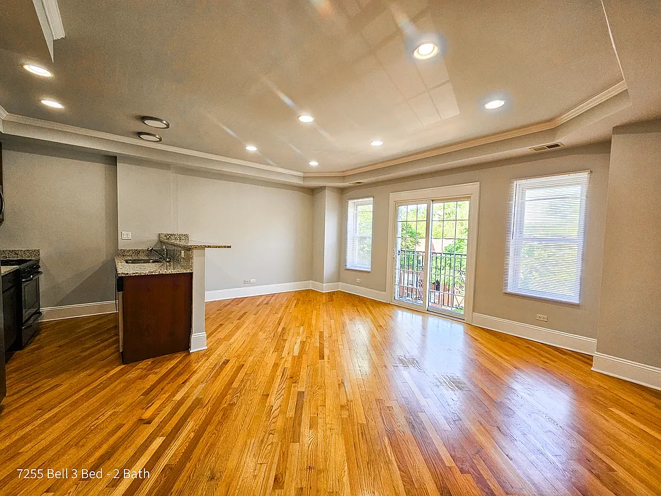 7255-57 N. Bell Ave.
