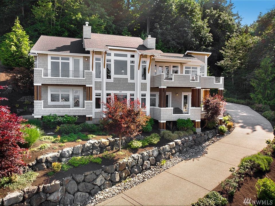 1st image of 441 Vanderlin Dr