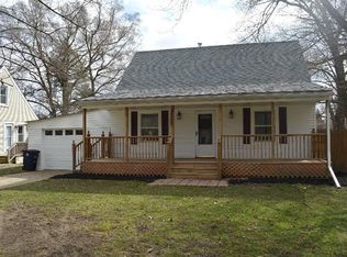 3352 Oakwood St, Ann Arbor, MI 48104